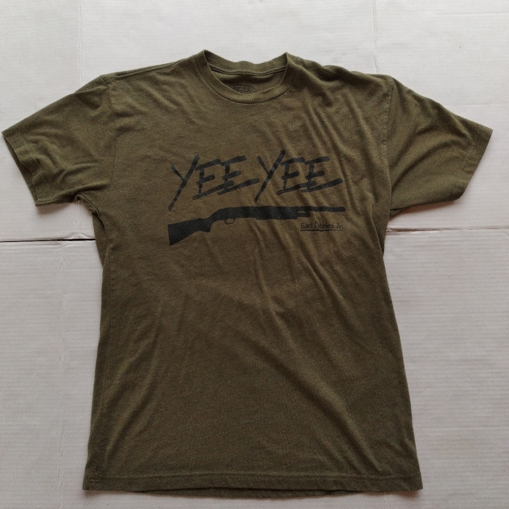 Yee-Yee Olive Green Earl Dibbles Jr/Granger Smith T-shirt Size Medium